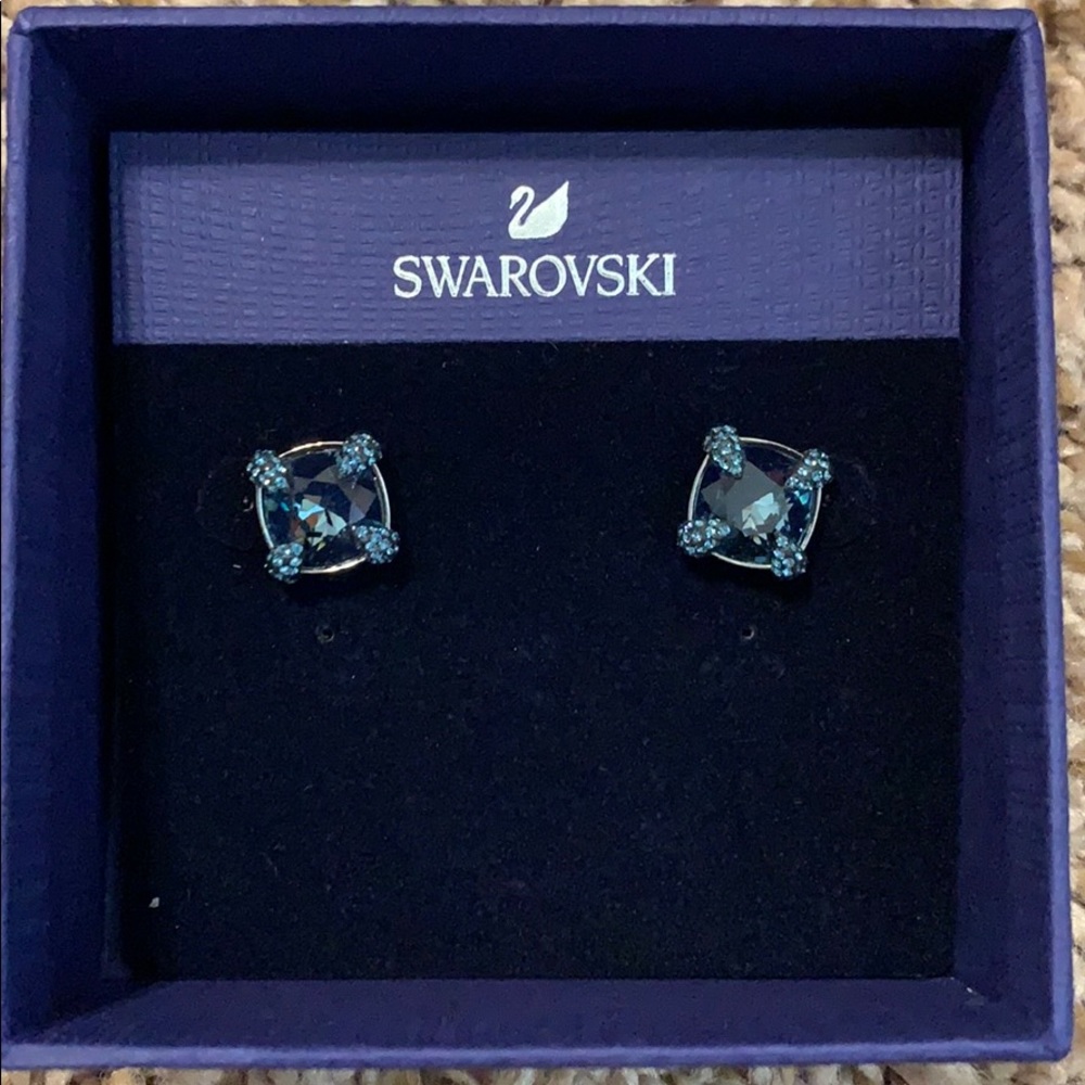 Swarovski deep blue earrings